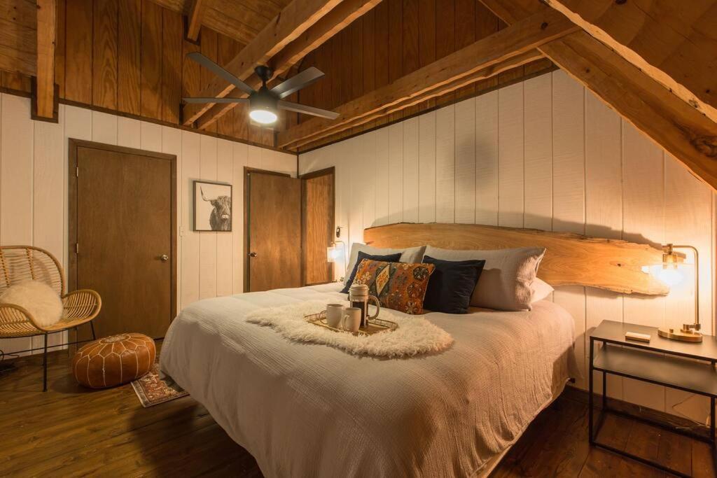 Southern Oak Cabin - Newly Remodeled - Close To All Attractions Sevierville Exterior photo