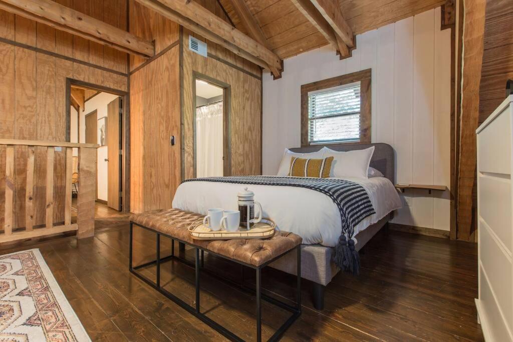 Southern Oak Cabin - Newly Remodeled - Close To All Attractions Sevierville Exterior photo