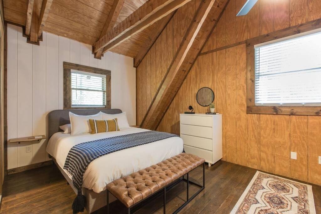 Southern Oak Cabin - Newly Remodeled - Close To All Attractions Sevierville Exterior photo