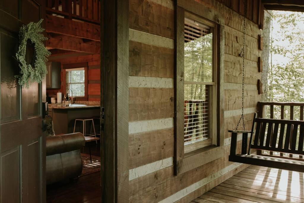 Southern Oak Cabin - Newly Remodeled - Close To All Attractions Sevierville Exterior photo