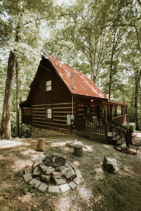 Southern Oak Cabin - Newly Remodeled - Close To All Attractions Sevierville Exterior photo