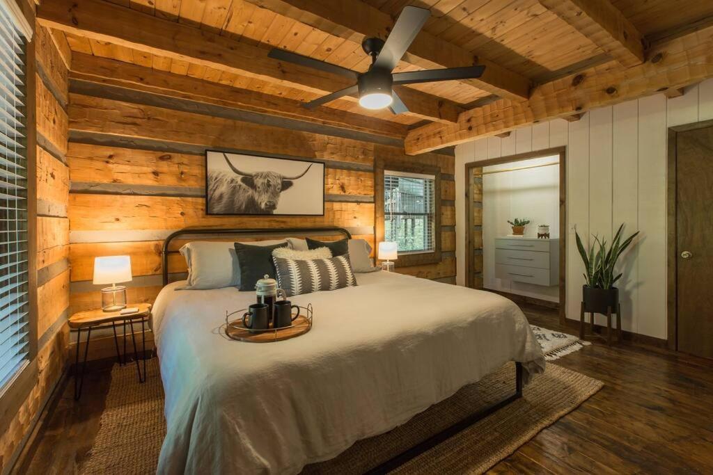 Southern Oak Cabin - Newly Remodeled - Close To All Attractions Sevierville Exterior photo