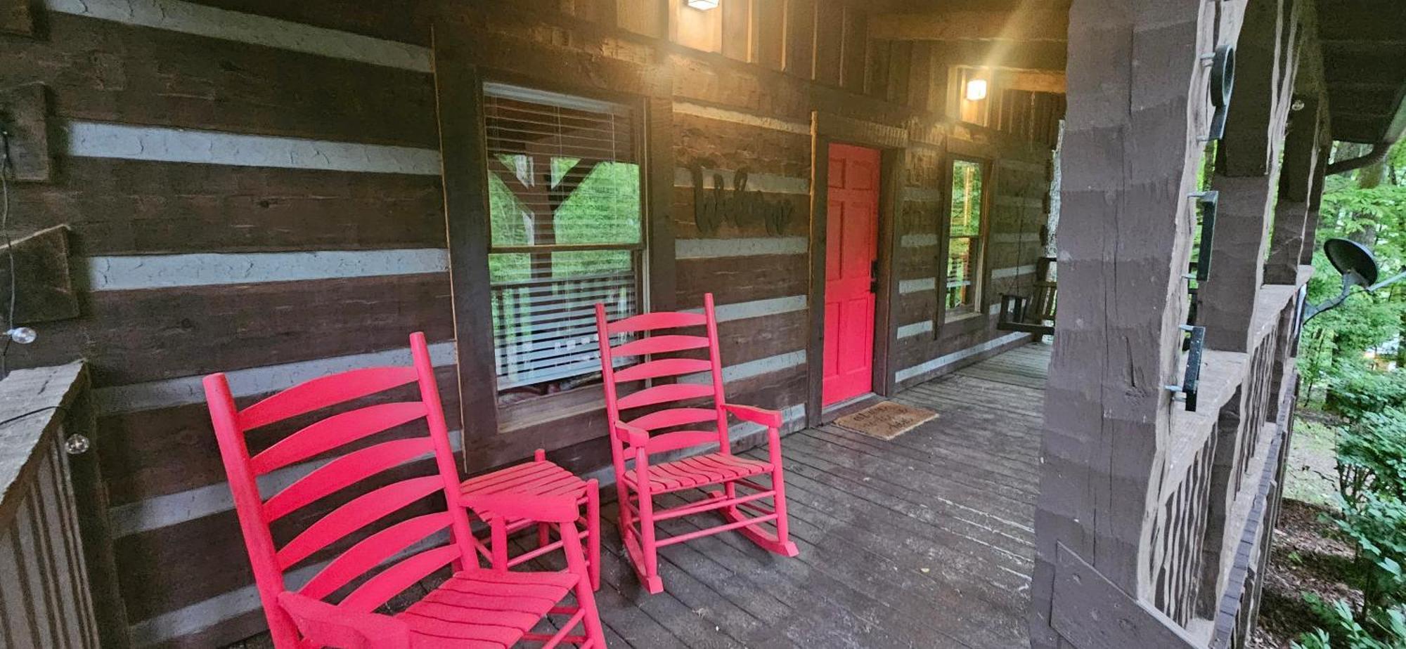 Southern Oak Cabin - Newly Remodeled - Close To All Attractions Sevierville Exterior photo